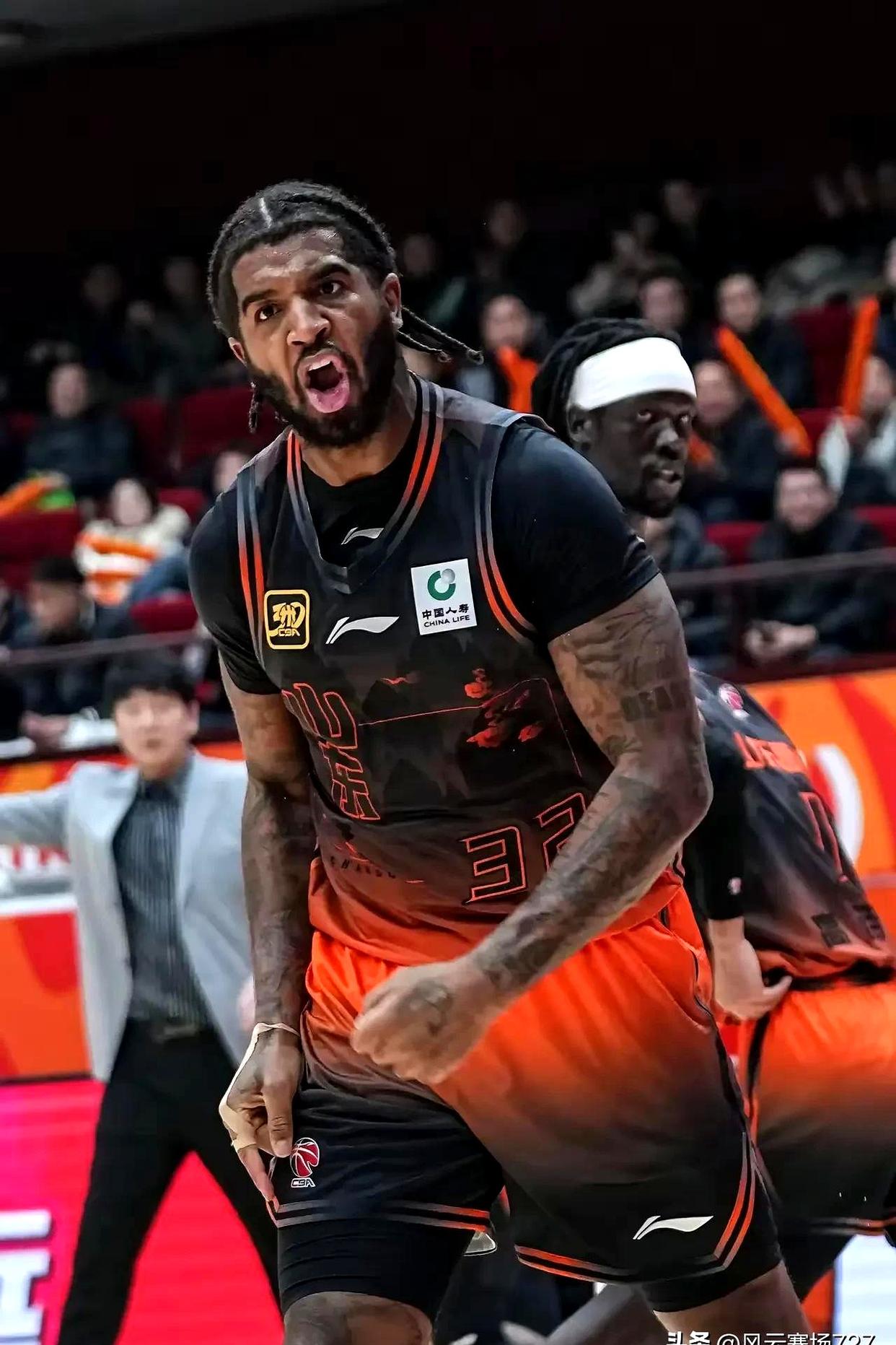 九游体育-山东男篮内部会议纪要流出——关键时刻再遭质疑,欧超杯使命明确,赛程密集仍需轮换