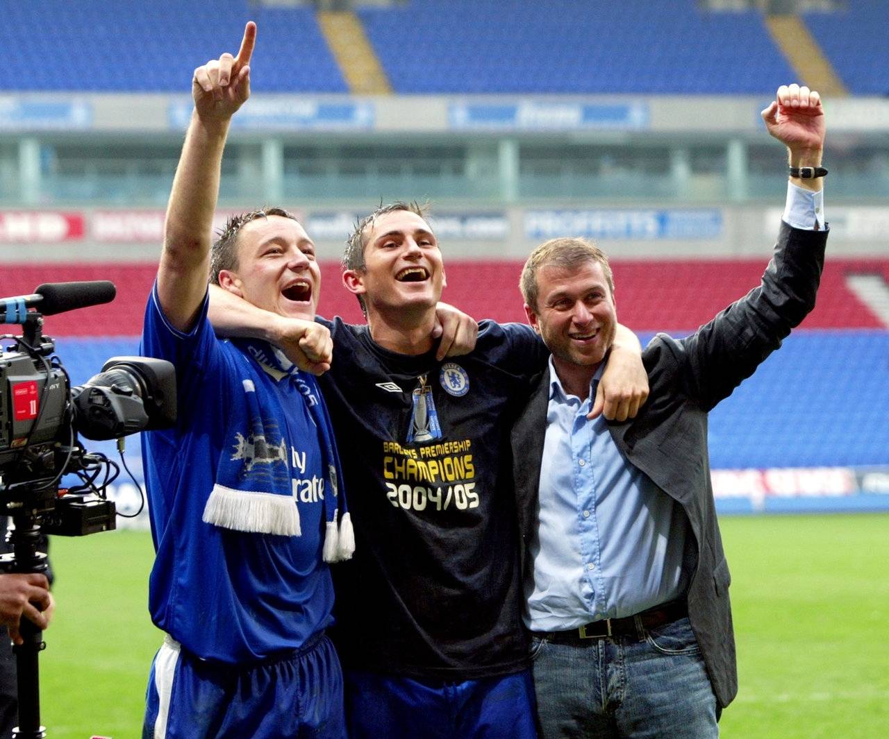 九游登录入口-多伦多猛龙集结日官宣签约；志在社区盾名次提升；管理层满意；身体对抗强度拉满的简单介绍